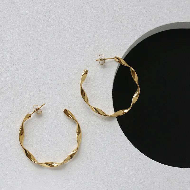 High quality mobius stud earrings