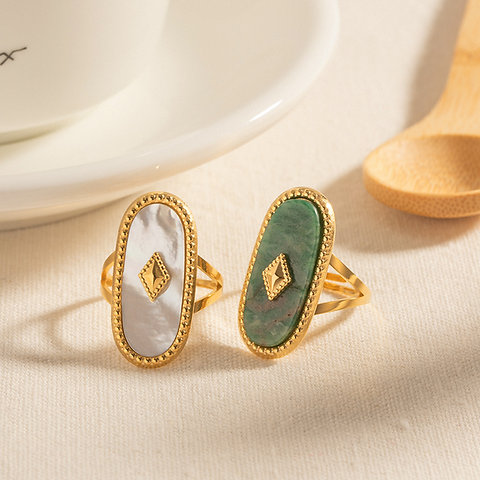 French vintage palace-style niche lightweight luxury ring inlaid with lapis laz