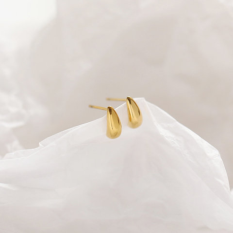 Drop stud earrings