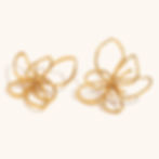 縮圖：Elegant Linear Flower Stud Earrings – 18K Gold Plated, Hypoallergenic & Stylish